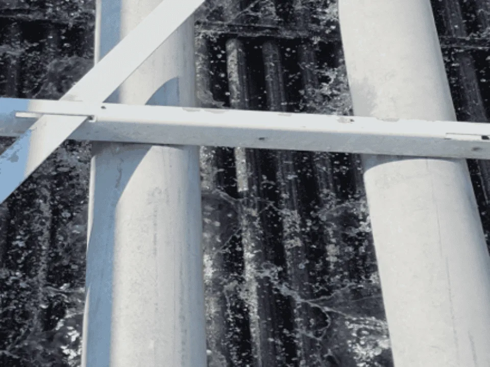 Clean data centre cooling surfaces after QEQI® treatment — chemical-free, Amsterdam